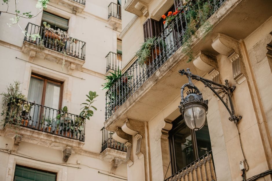 Een balkon inrichten waar je het hele jaar van geniet