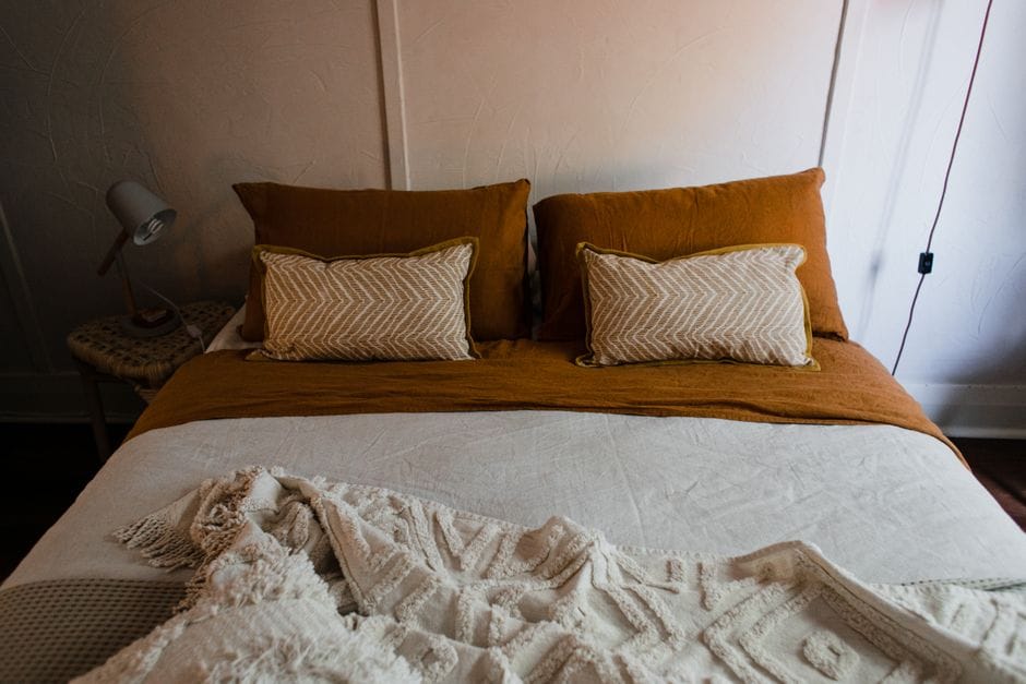 De slaapkamer rustiger maken voor een betere nachtrust